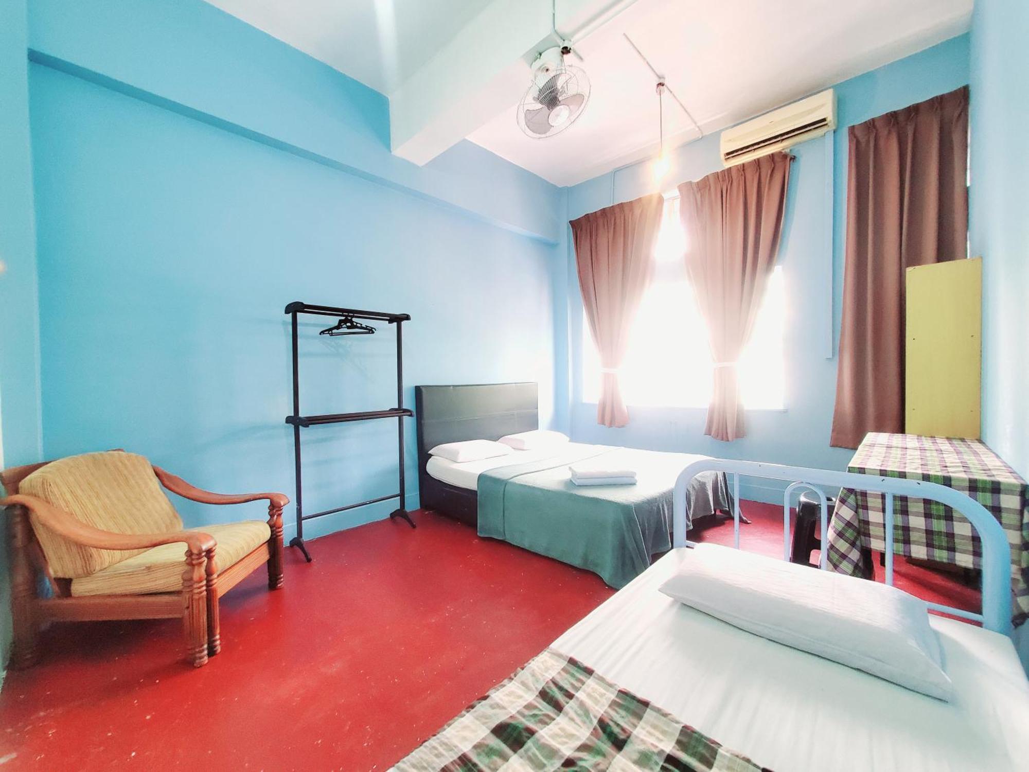 The Jesselton Cabin Sdn Bhd Кота Кинабалу Екстериор снимка