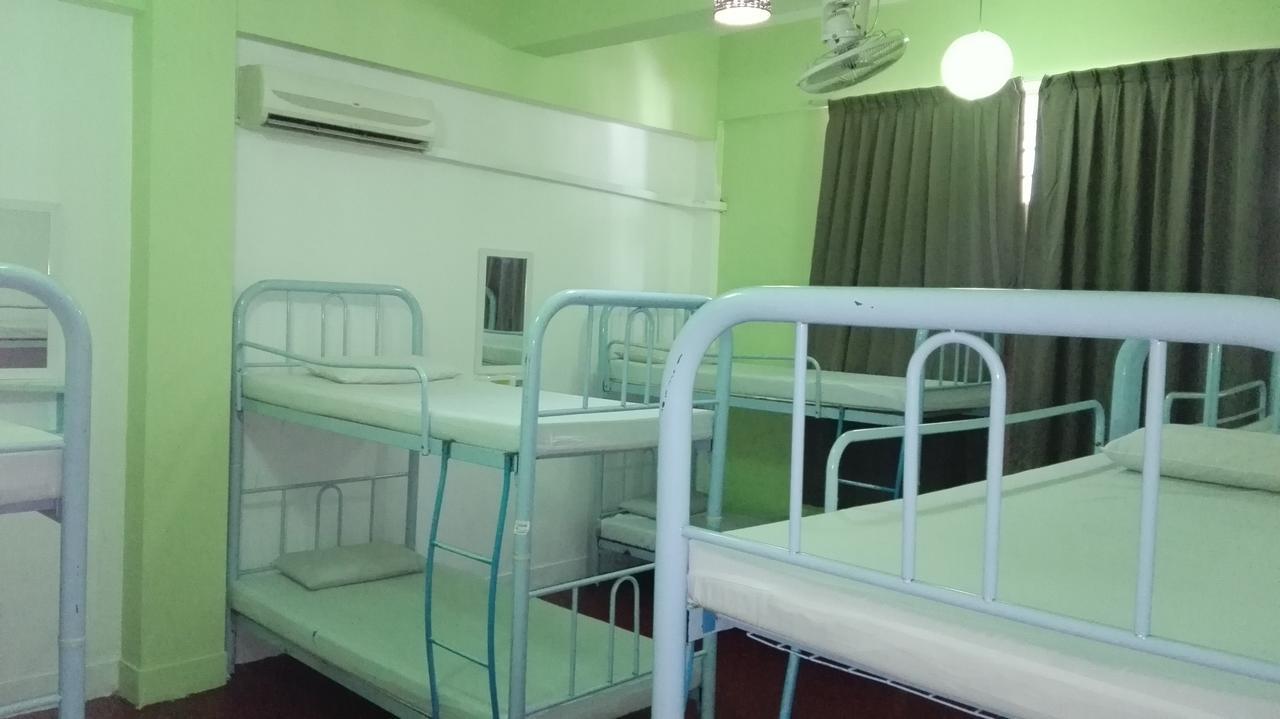 The Jesselton Cabin Sdn Bhd Кота Кинабалу Екстериор снимка